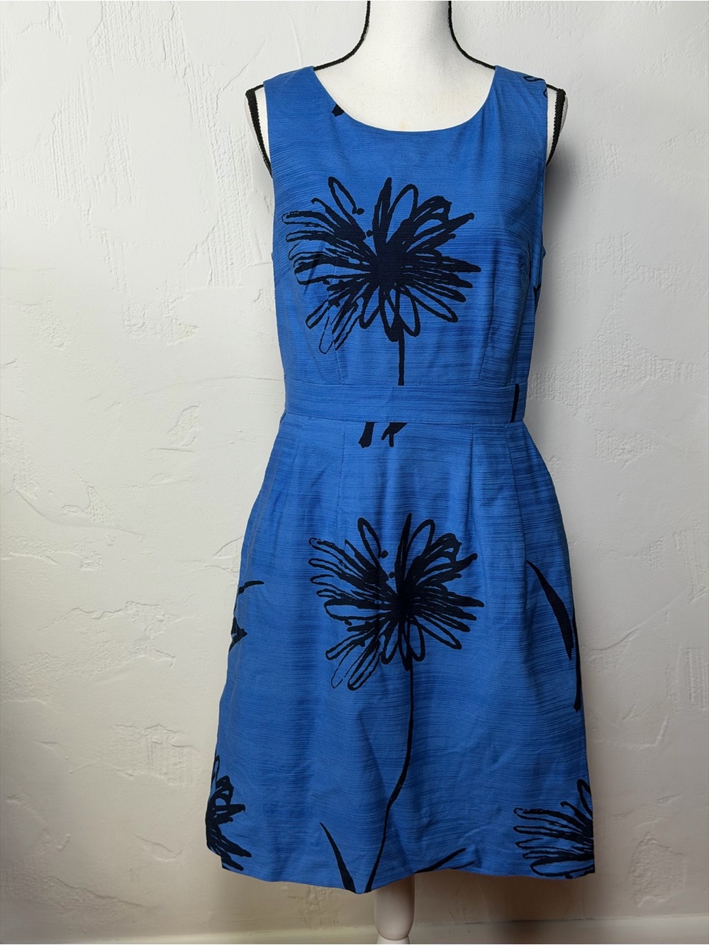 Boden Royal Blue Floral Midi Dress with Black Print- perfect size 8 - Picture 2 of 16